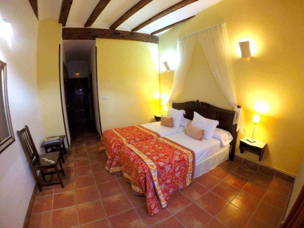 Hospederia Virgen De La Fuente Hotel Penarroya De Tastavins Exterior photo